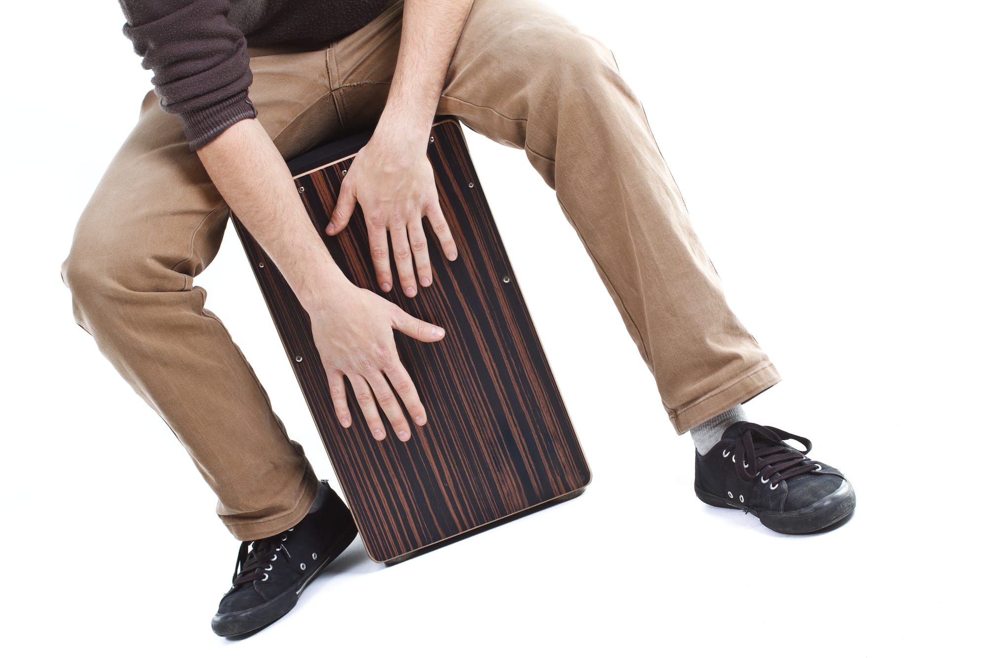 Cajón lernen 5 Tipps, 4 Grundschläge + 3 Kaufempfehlungen »