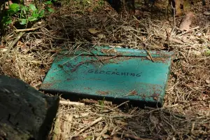 Geocaching-Behaelter-Kennzeichnung-depo