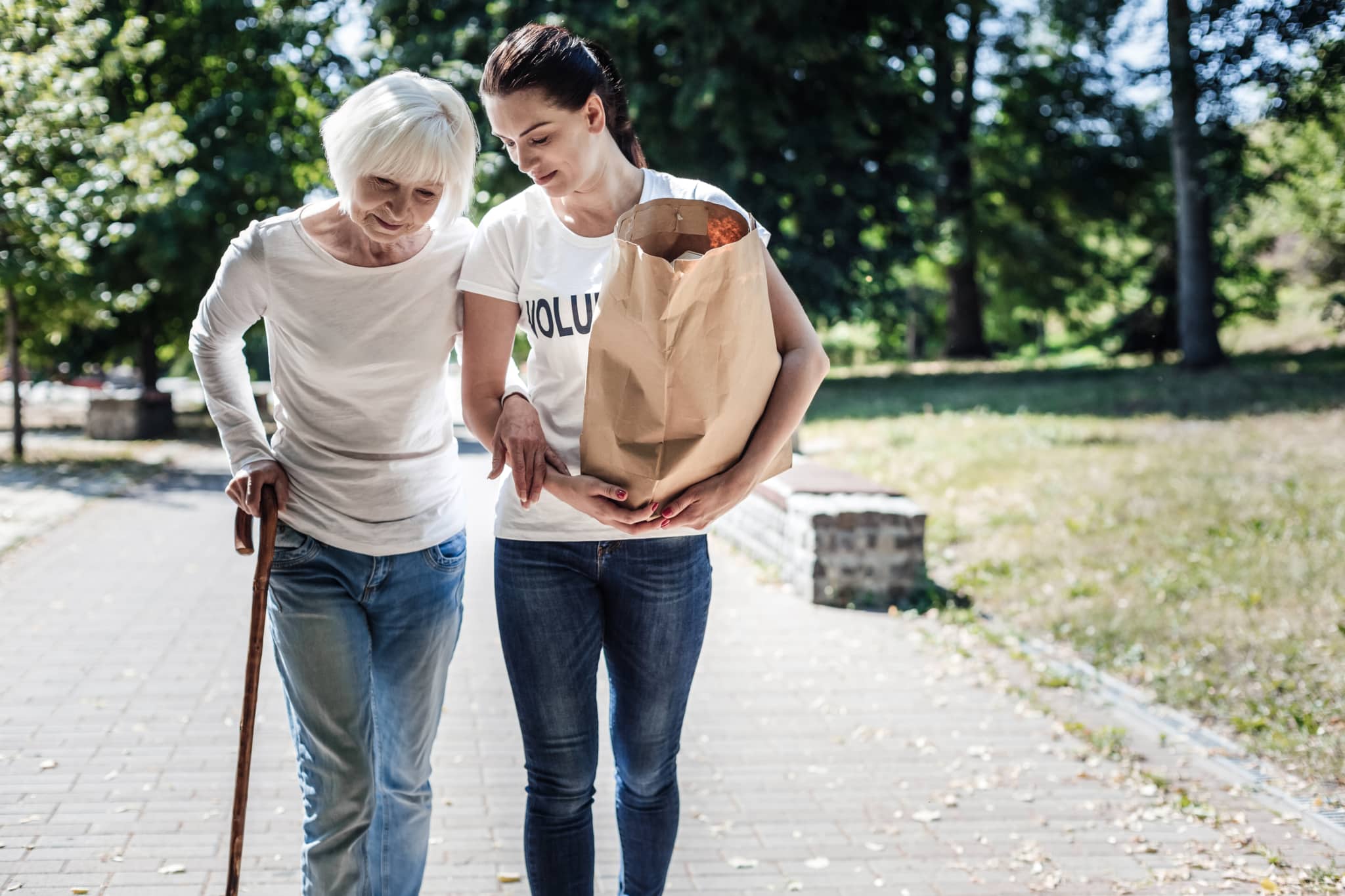 Solidarität 3 Definitionen & 7 Tipps zum solidarischen Handeln
